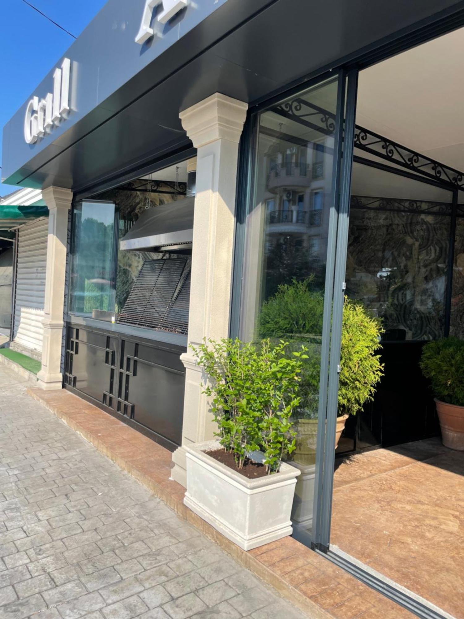 Hotel Avenue Ράβντα Εξωτερικό φωτογραφία