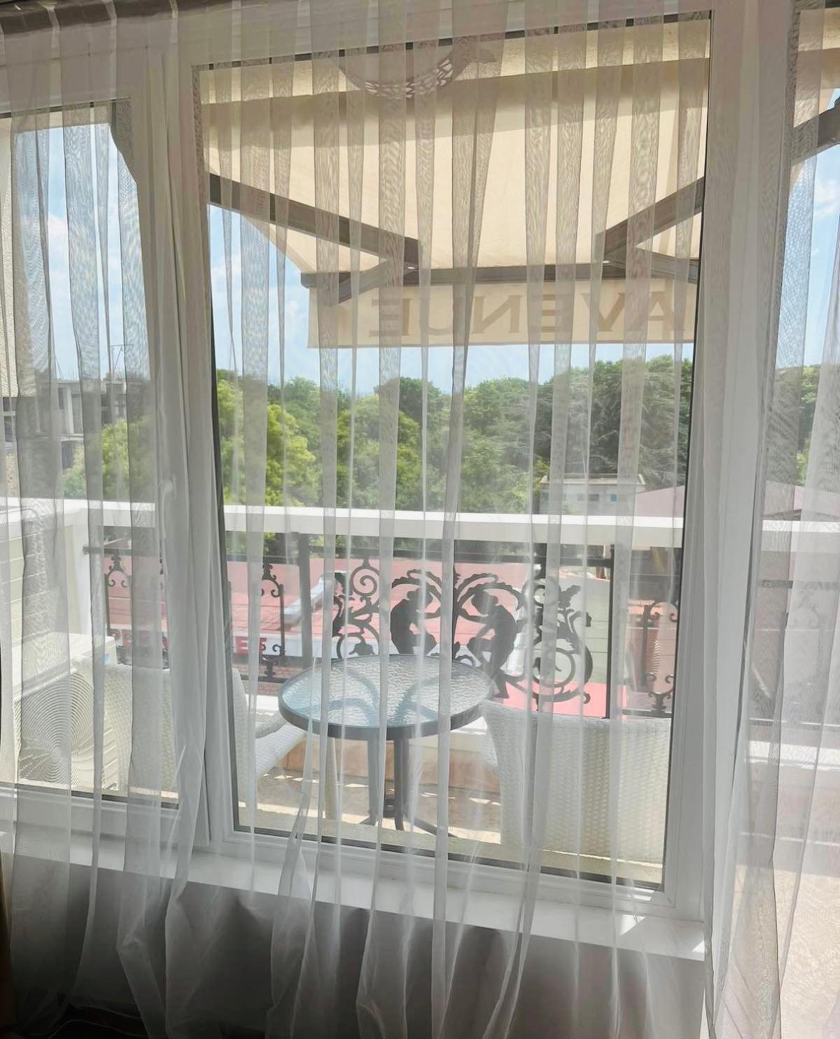 Hotel Avenue Ράβντα Εξωτερικό φωτογραφία