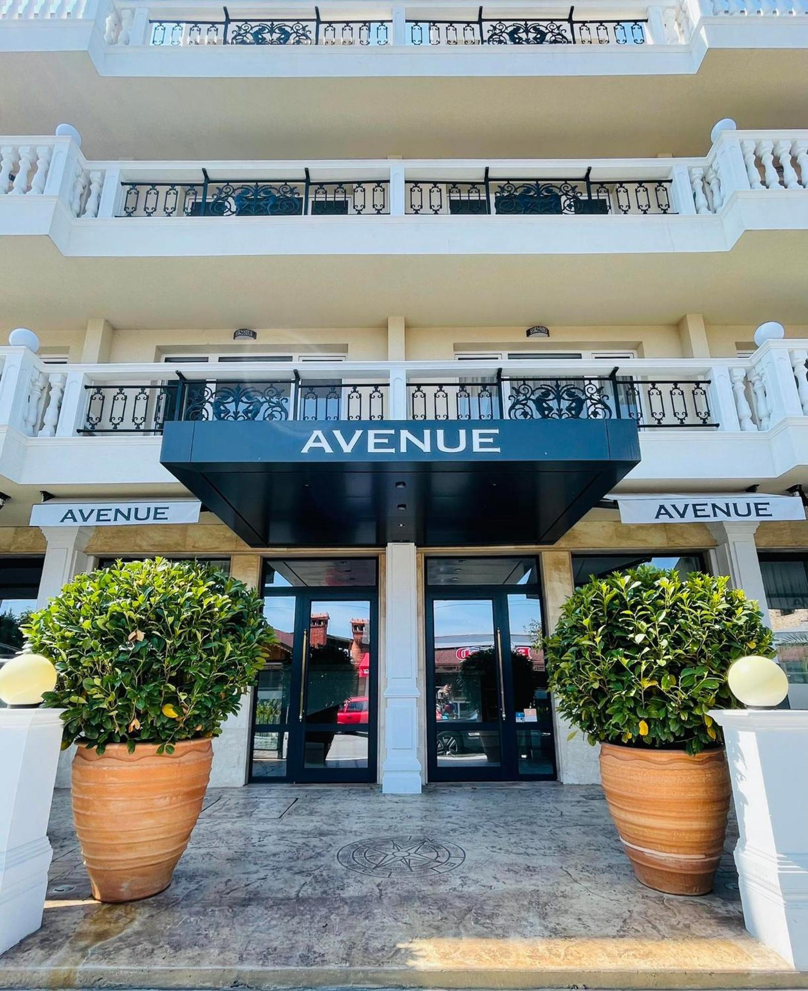 Hotel Avenue Ράβντα Εξωτερικό φωτογραφία