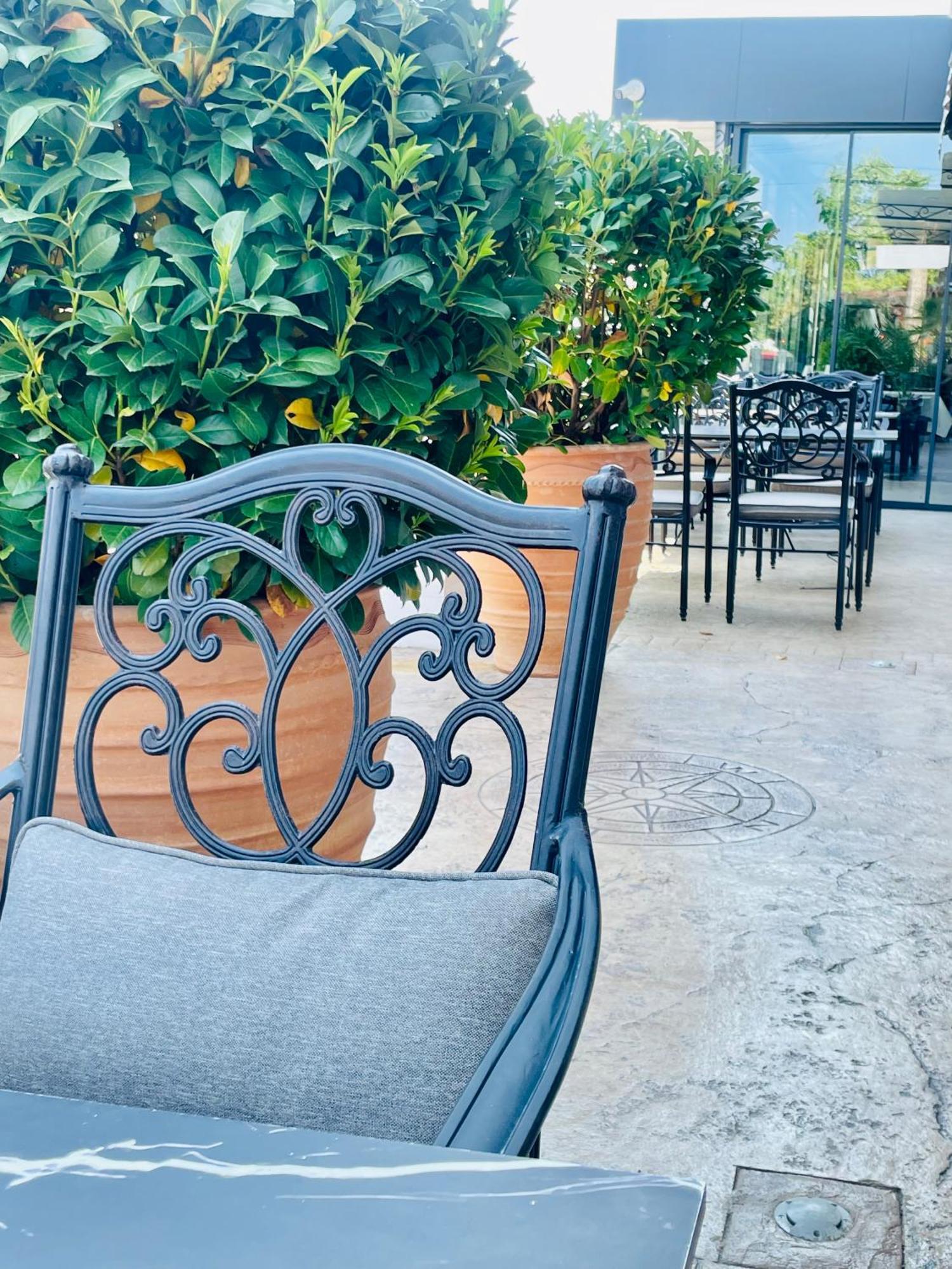 Hotel Avenue Ράβντα Εξωτερικό φωτογραφία