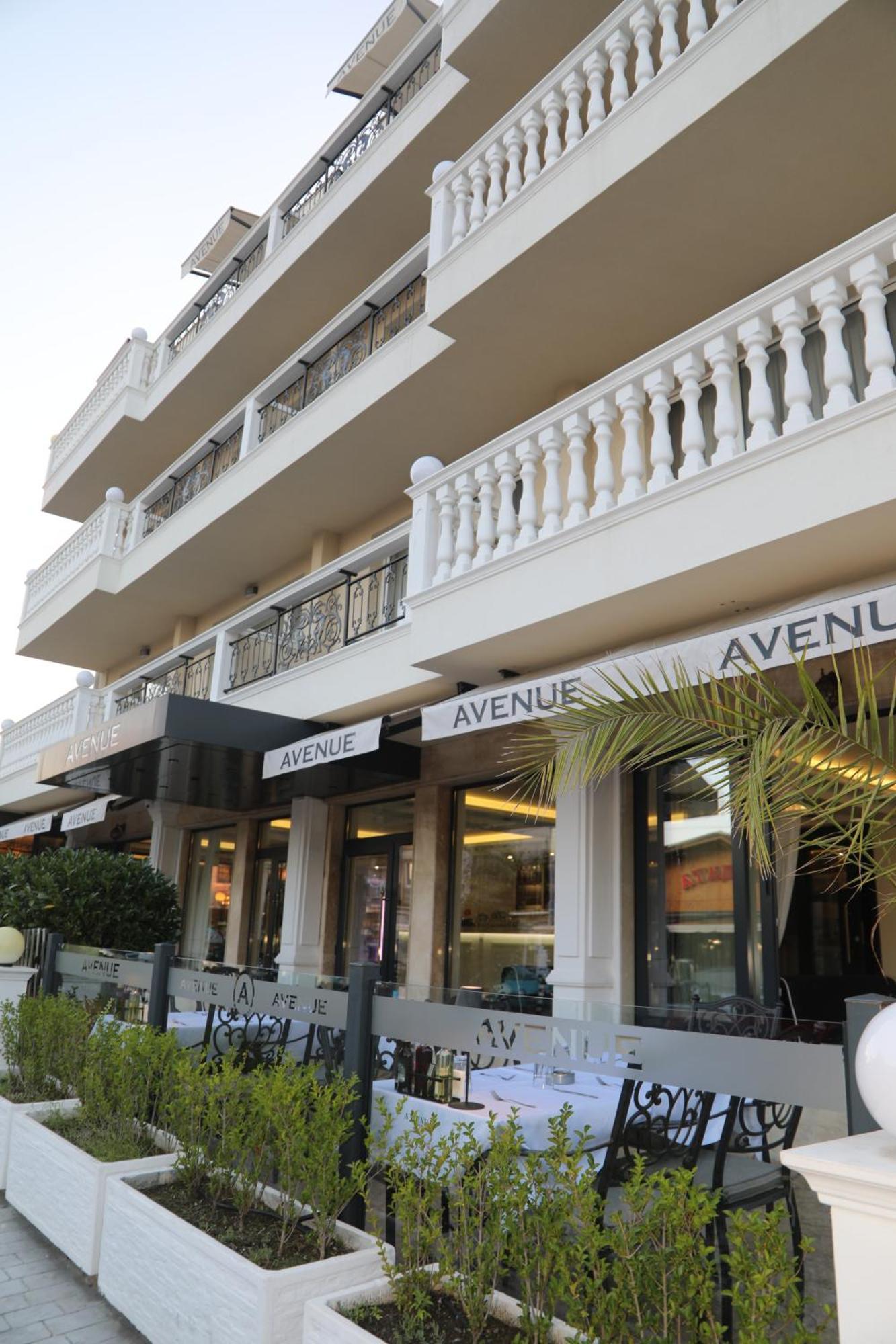 Hotel Avenue Ράβντα Εξωτερικό φωτογραφία